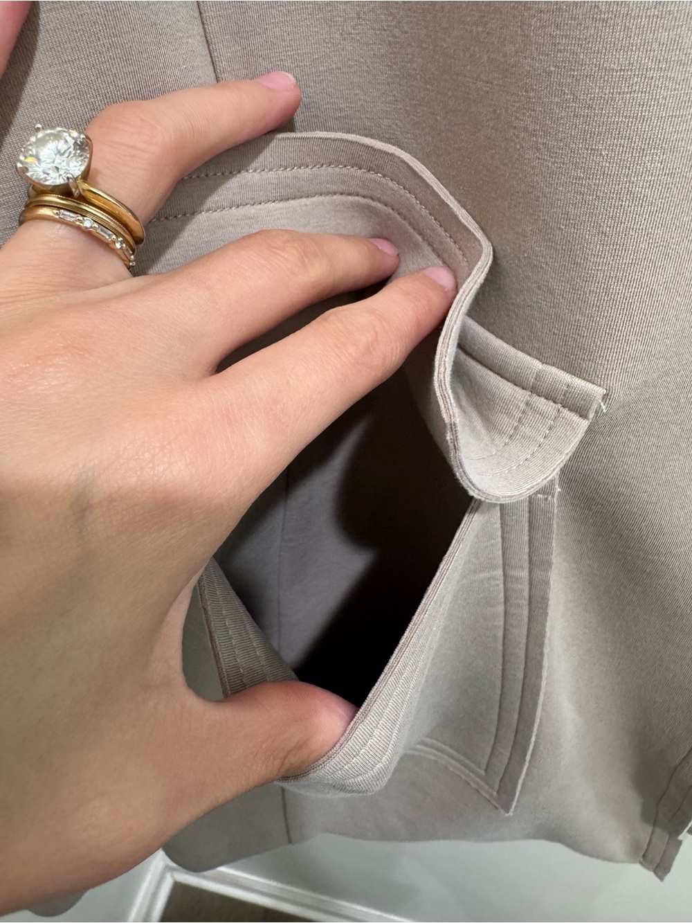 Fabletics Oversized Blazer NWT Brutalist Khaki Taupe Stretch Jacket Medium - Picture 11 of 16